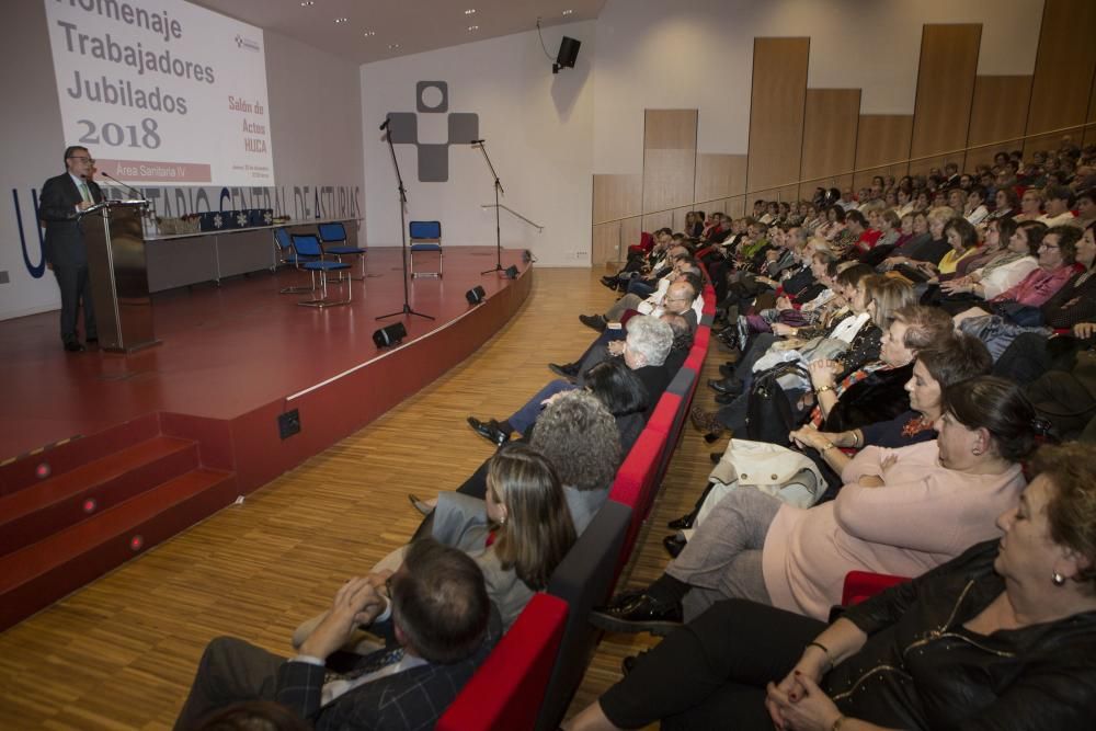 Despedida de los médicos jubilados del HUCA