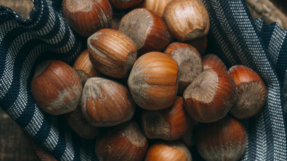 Cristina Fernández, nutricionista: "No esperéis a que las castañas se enfríen para pelarlas. Si son muy grandes, necesitan un minuto más"