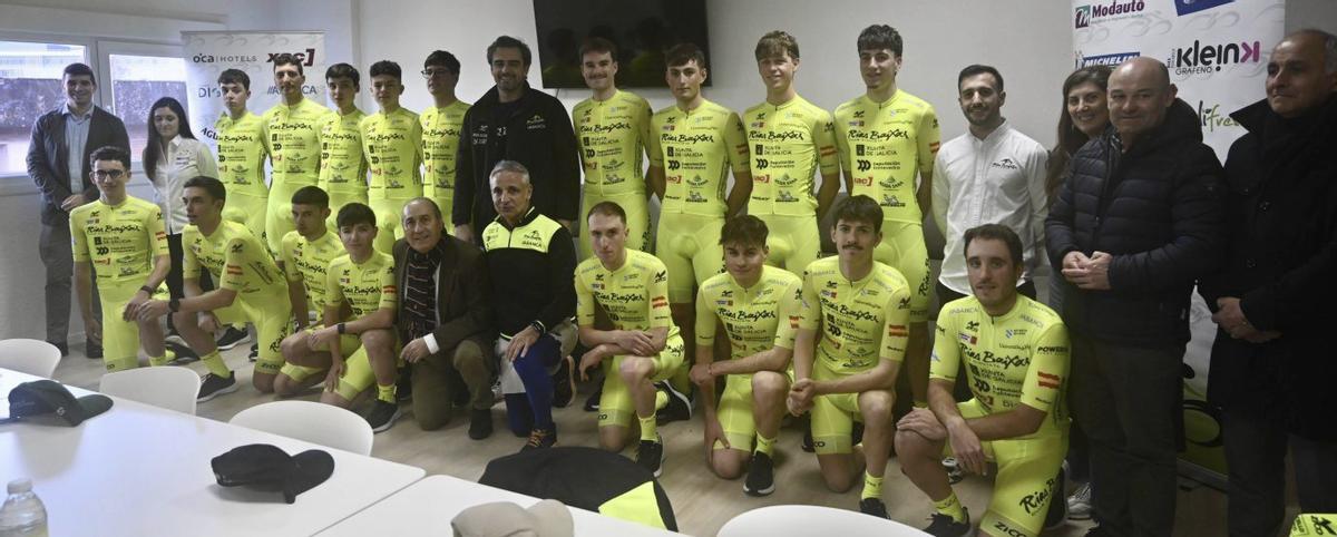 Visita a la concentración del Club Ciclista Rías Baixas | RAFA VÁZQUEZ