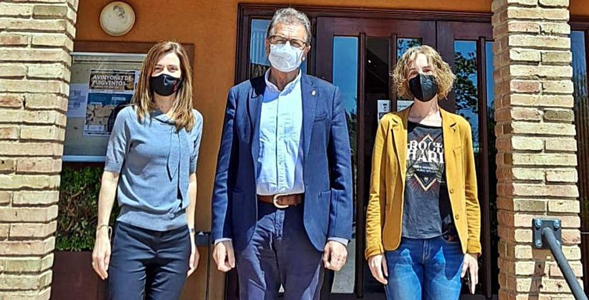 Les alcaldesses d'Avinyonet i Vilanant, amb Josep Xargay