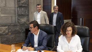 La ofensiva de Feijóo para librarse de Vox mete a CC en la ecuación parlamentaria