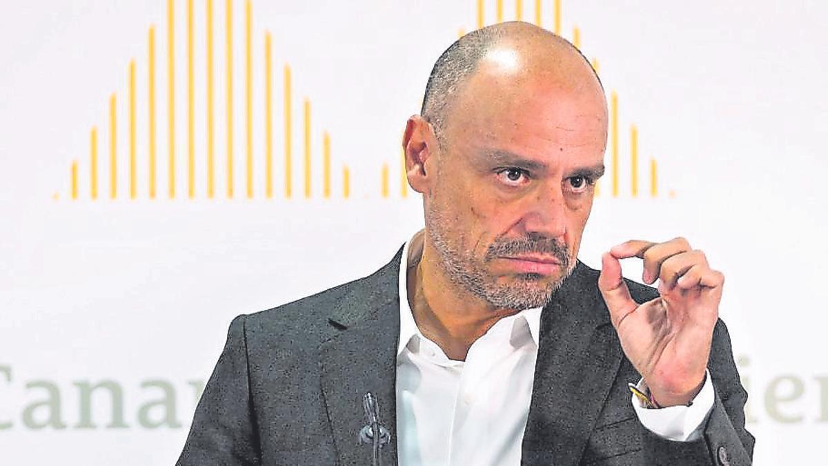 Foto de archivo de Alfonso Cabello en una comparecencia tras celebrar un Consejo de Gobierno.