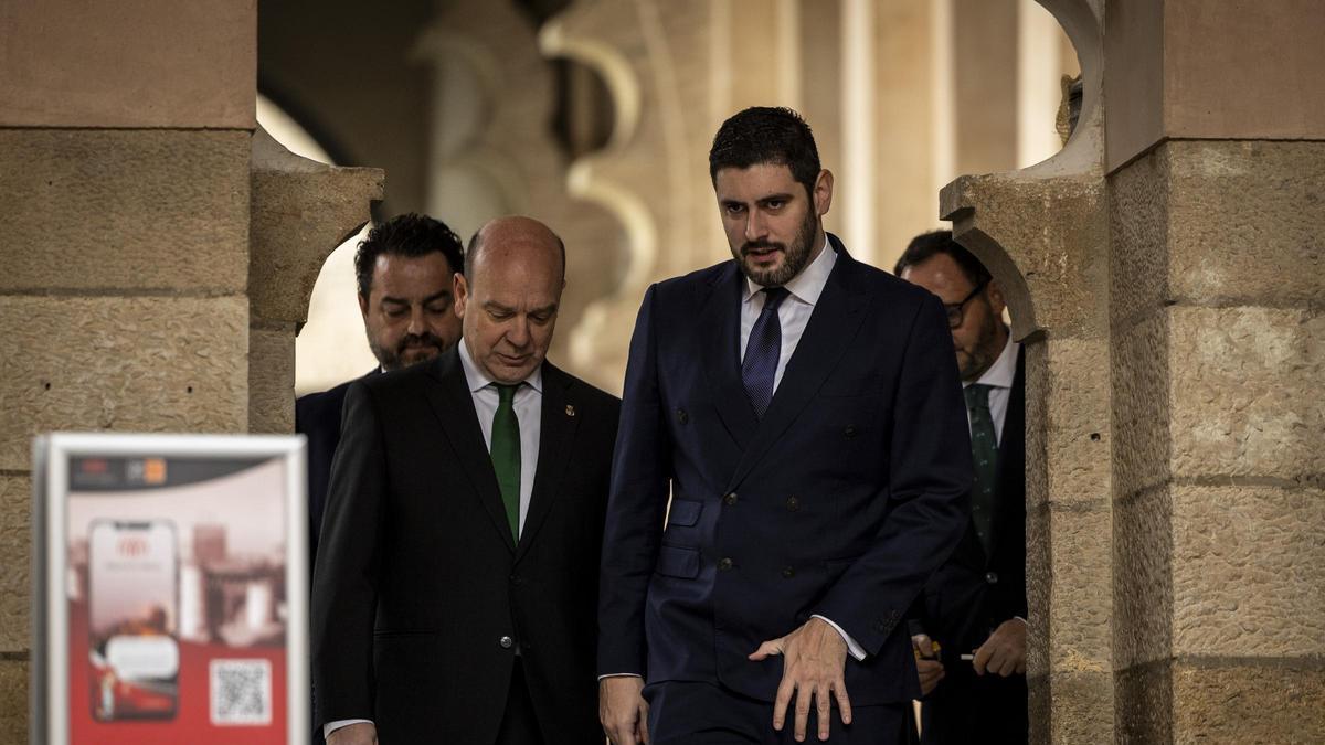 Vox casi duplicará el número de cargos autonómicos en Aragón respecto al pacto de 2023