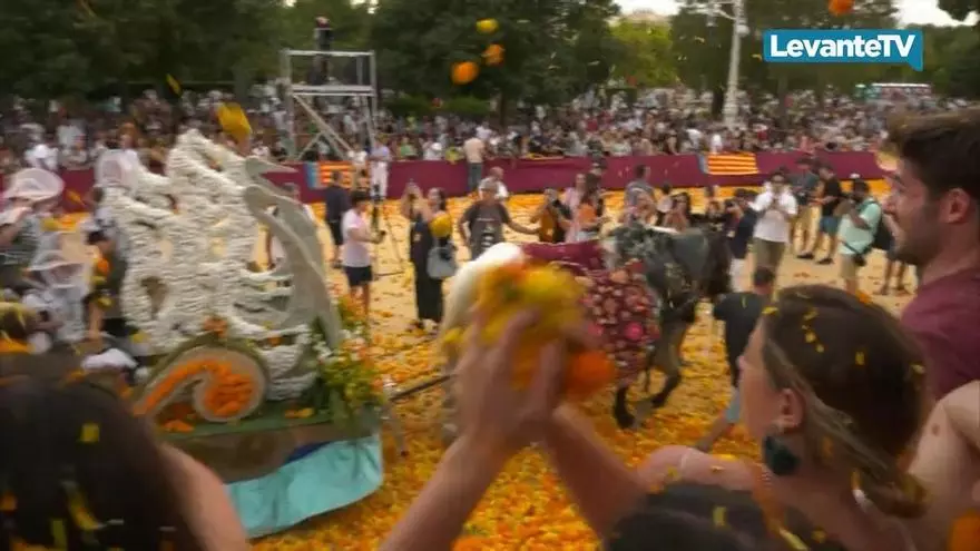 Valencia de prepara para una de las batallas más bonitas y esperadas: la Batalla de Flores