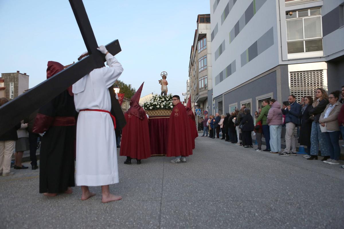 Procesión del Santo Entierro en el casco urbano de A Estrada Procesión del Santo Entierro en el casco urbano de A Estrada