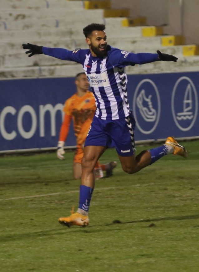 El Alcoyano elimina al Huesca de la Copa del Rey