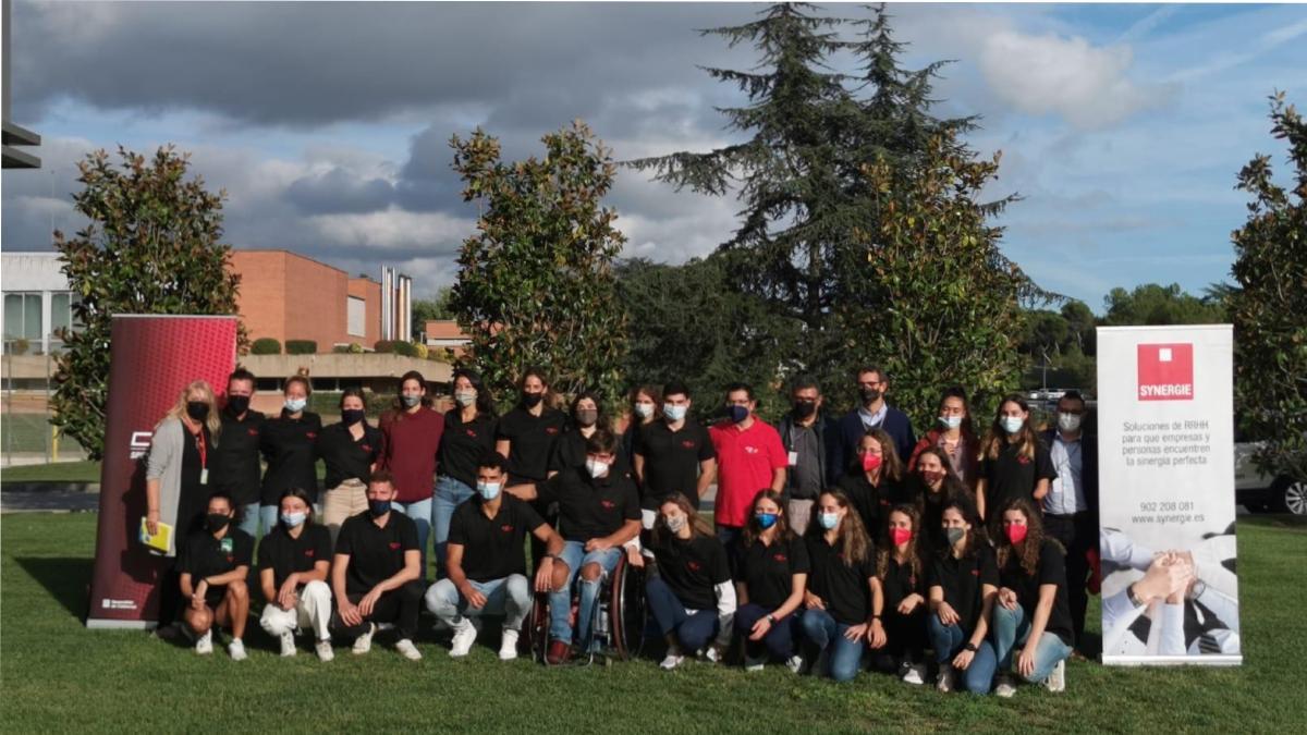 Todos los participantes del acto del CAR's Speakers