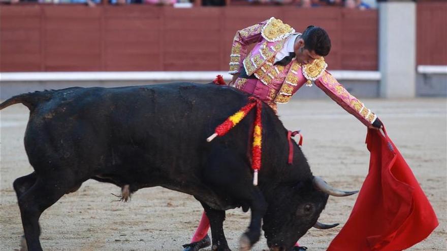 Los extremeños Talavante, Perera, Ferrera, Ginés Marín y Garrido, en la feria de Bilbao