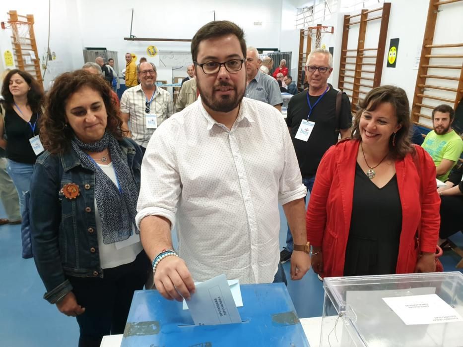 Las fotos de las elecciones municipales y europeas en Vigo el 26 de mayo.