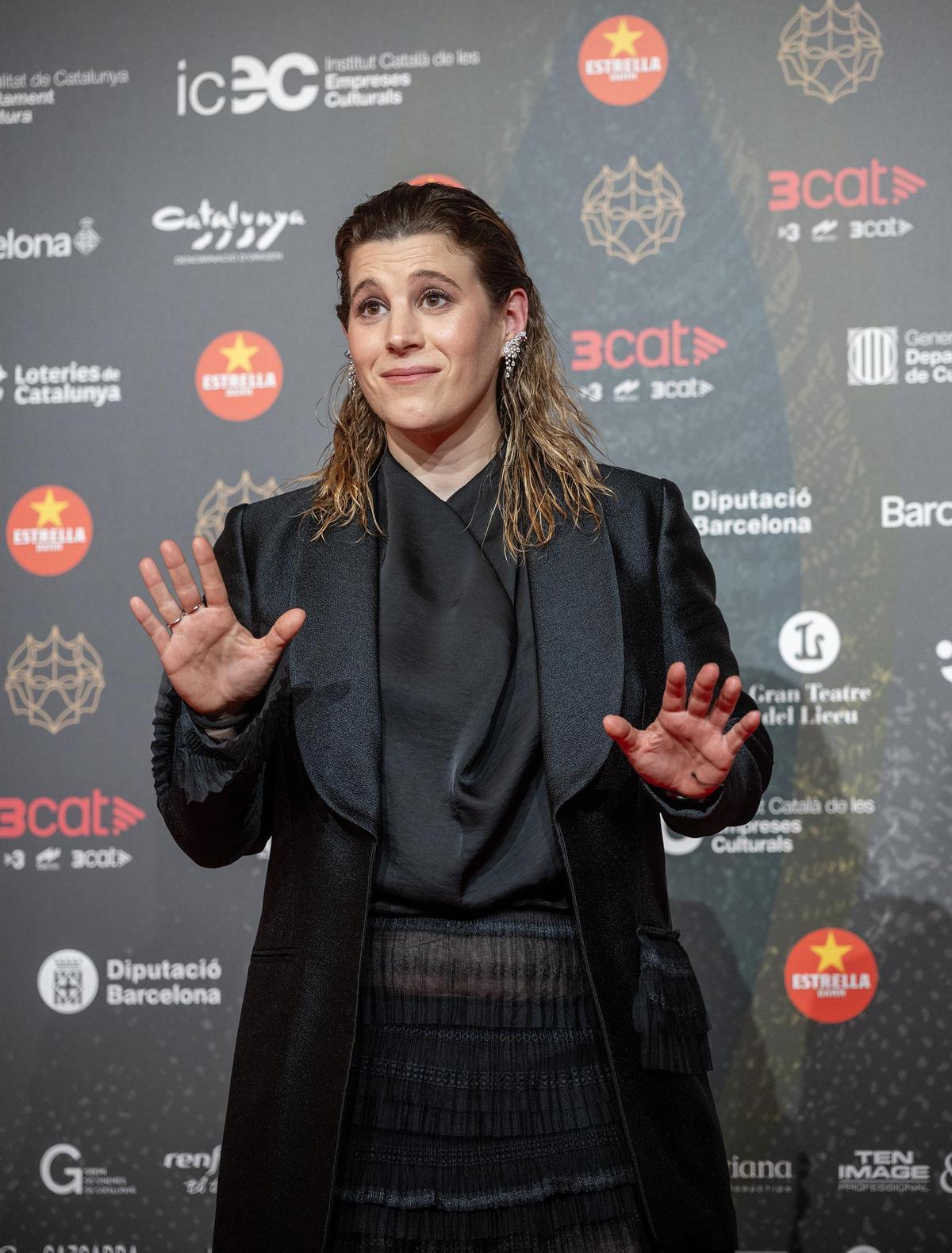 Alfombra roja de los Premis Gaudí 2026.  Ángela Cervantes