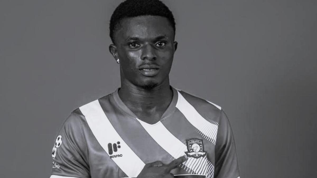 Muere el futbolista ghanés Dominic Frimpong durante un asalto al autobús de su equipo