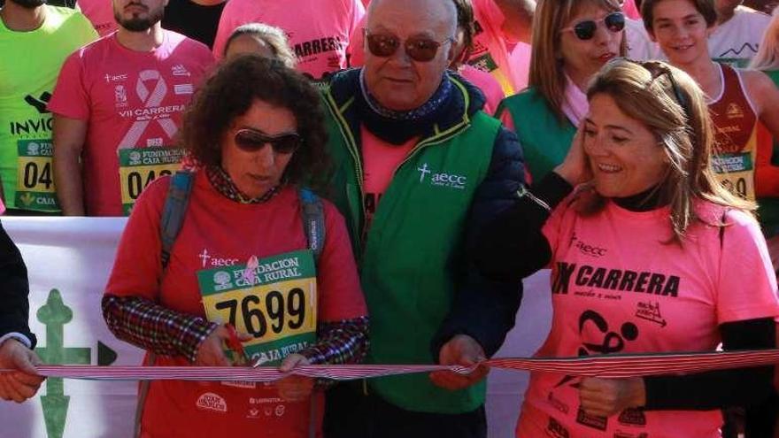 Alfonso Fernández Prieto, junto a la presidenta de la Diputación en la salida de la Carrera.