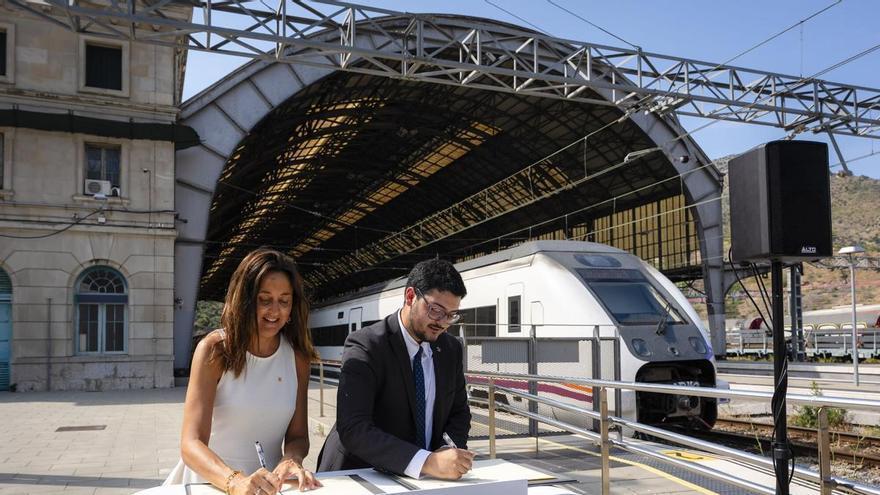 Educació signa un acord amb Portbou per impulsar un cicle formatiu ferroviari al municipi el curs 2027-2028
