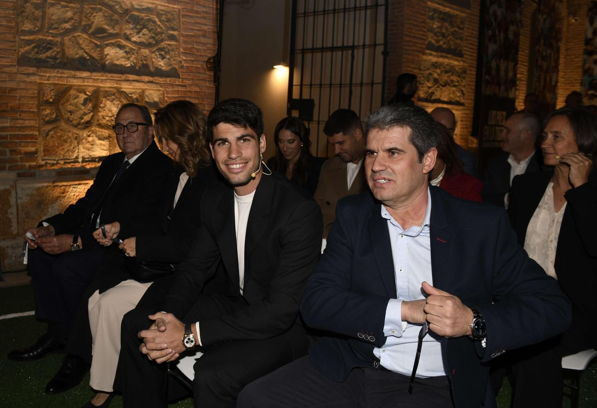 Así ha sido la inauguración de la exposición de Carlos Alcaraz en la Cárcel Vieja de Murcia