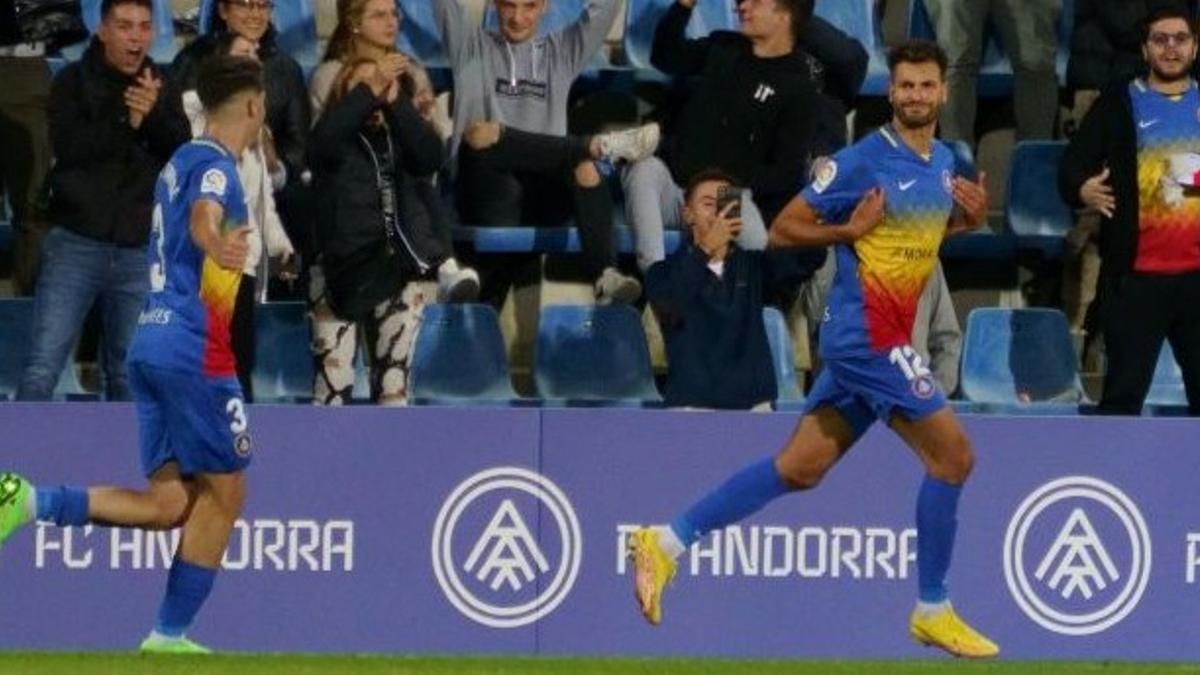 Sinan Bakis celebra un gol con el Andorra en esta temporada.