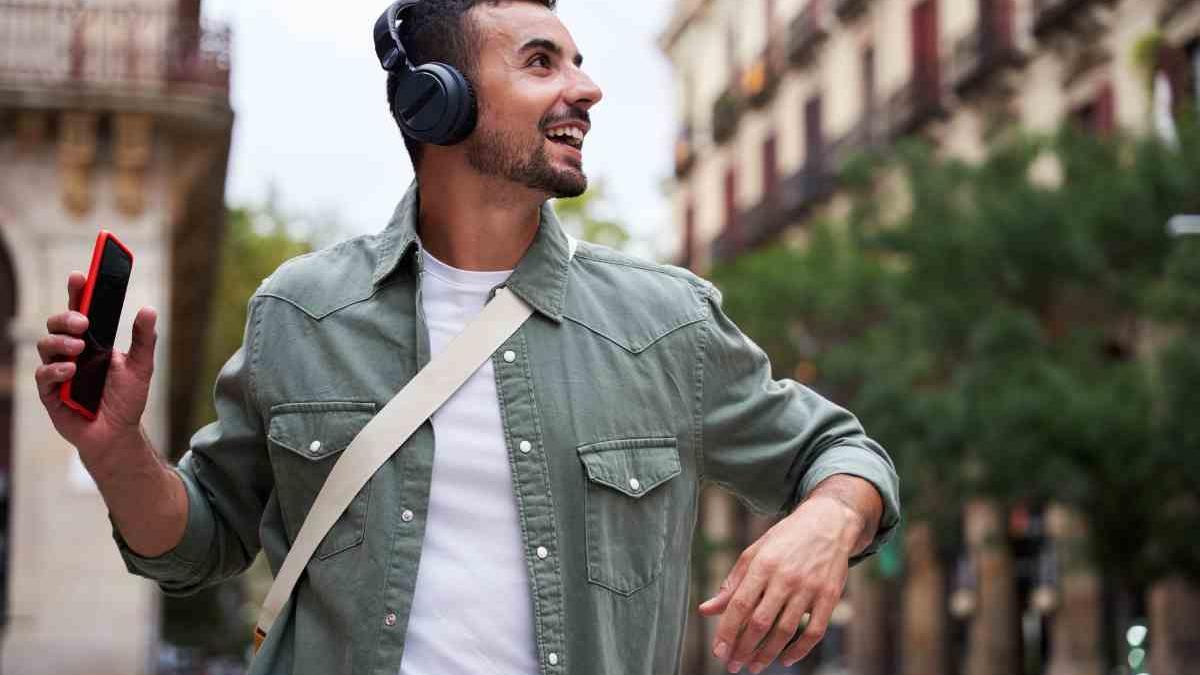 Los auriculares perfectos para recorrer el mundo están en las ofertas de Amazon