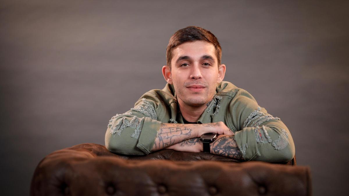 El actor y músico Víctor Elías
