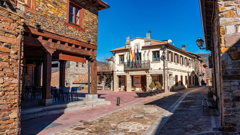 Puebla de la Sierra es un enclave ideal para respirar aire puro.
