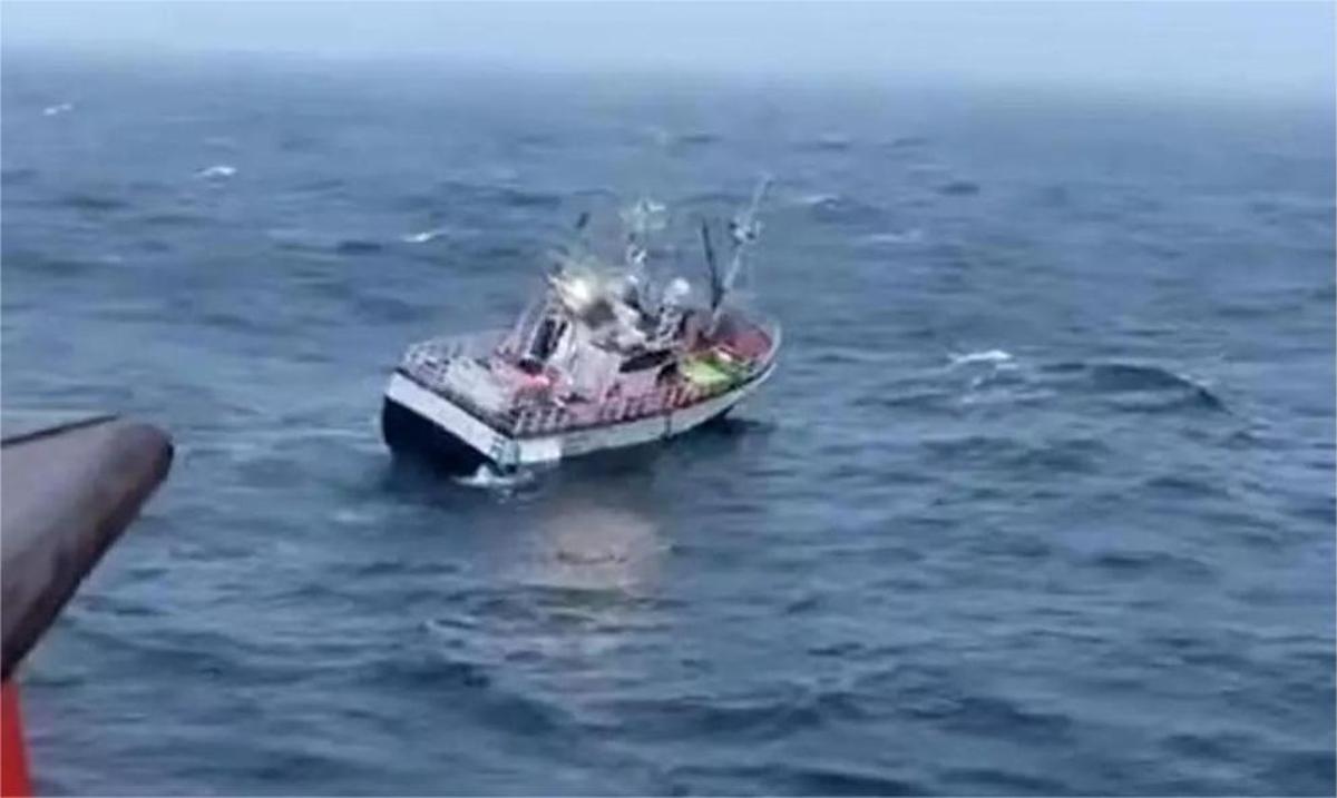 Imagen del pesquero 'Itoitz' a la deriva.