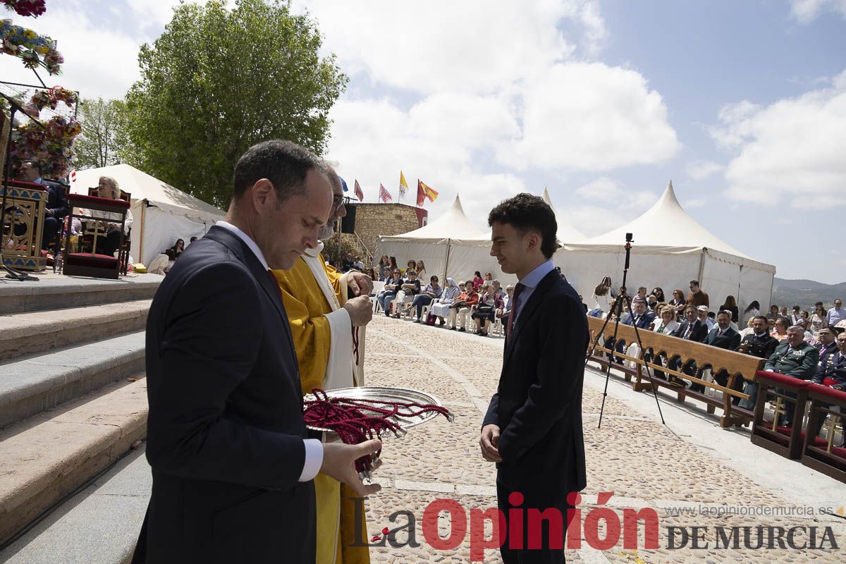Fiestas de Caravaca | Imposición de cruces a los nuevos hermanos cofrades de la Vera Cruz