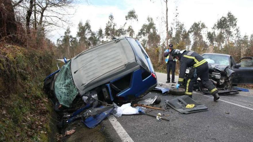 Muere un conductor de 88 años tras una colisión con otro vehículo en Ponteareas