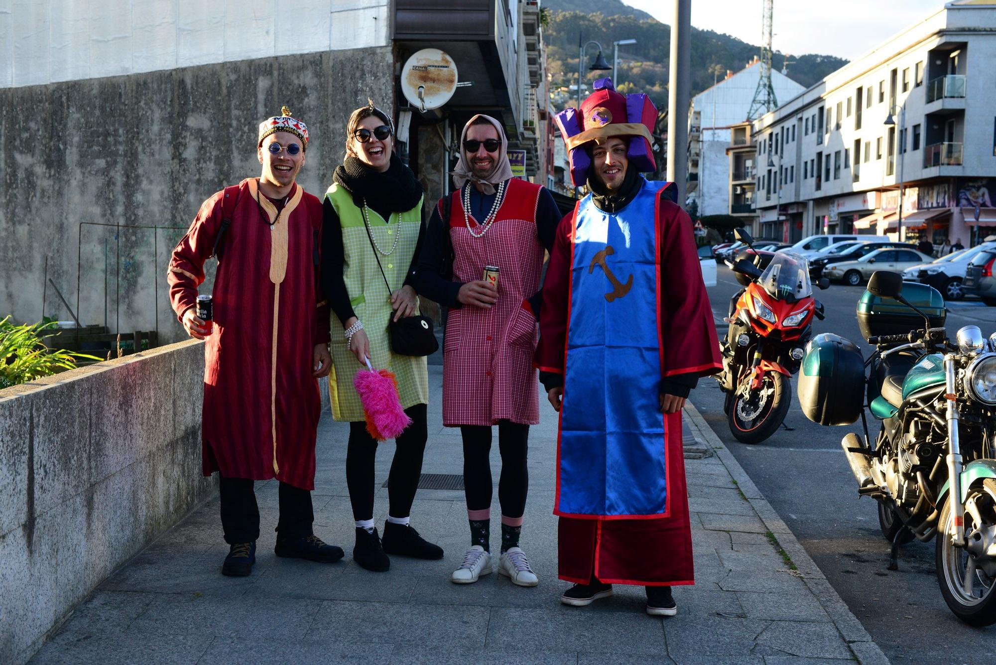 Moaña "llora" el fin del carnaval con el Enterro da Sardiña