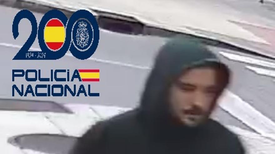 Prisión provisional para el acusado de atracar de una sucursal bancaria en Oviedo en marzo