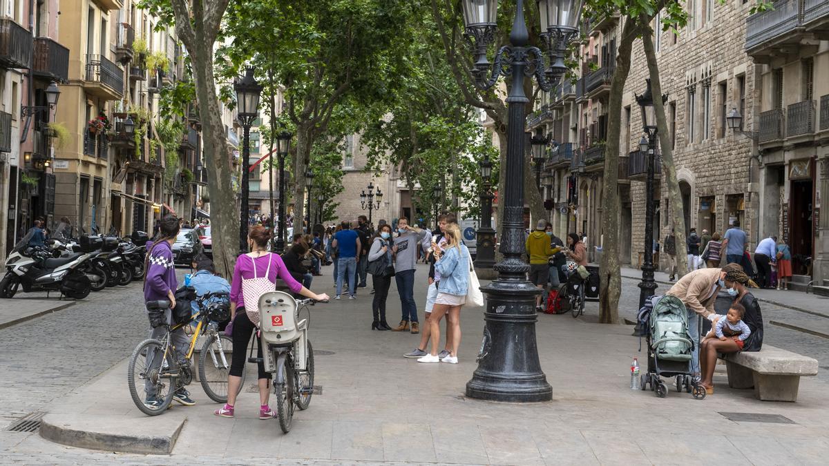 Ambiente a media tarde en el passeig del Born