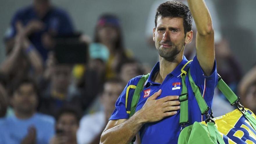 Djokovic s&#039;ha acomiadat dels Jocs amb llàgrimes als ulls.