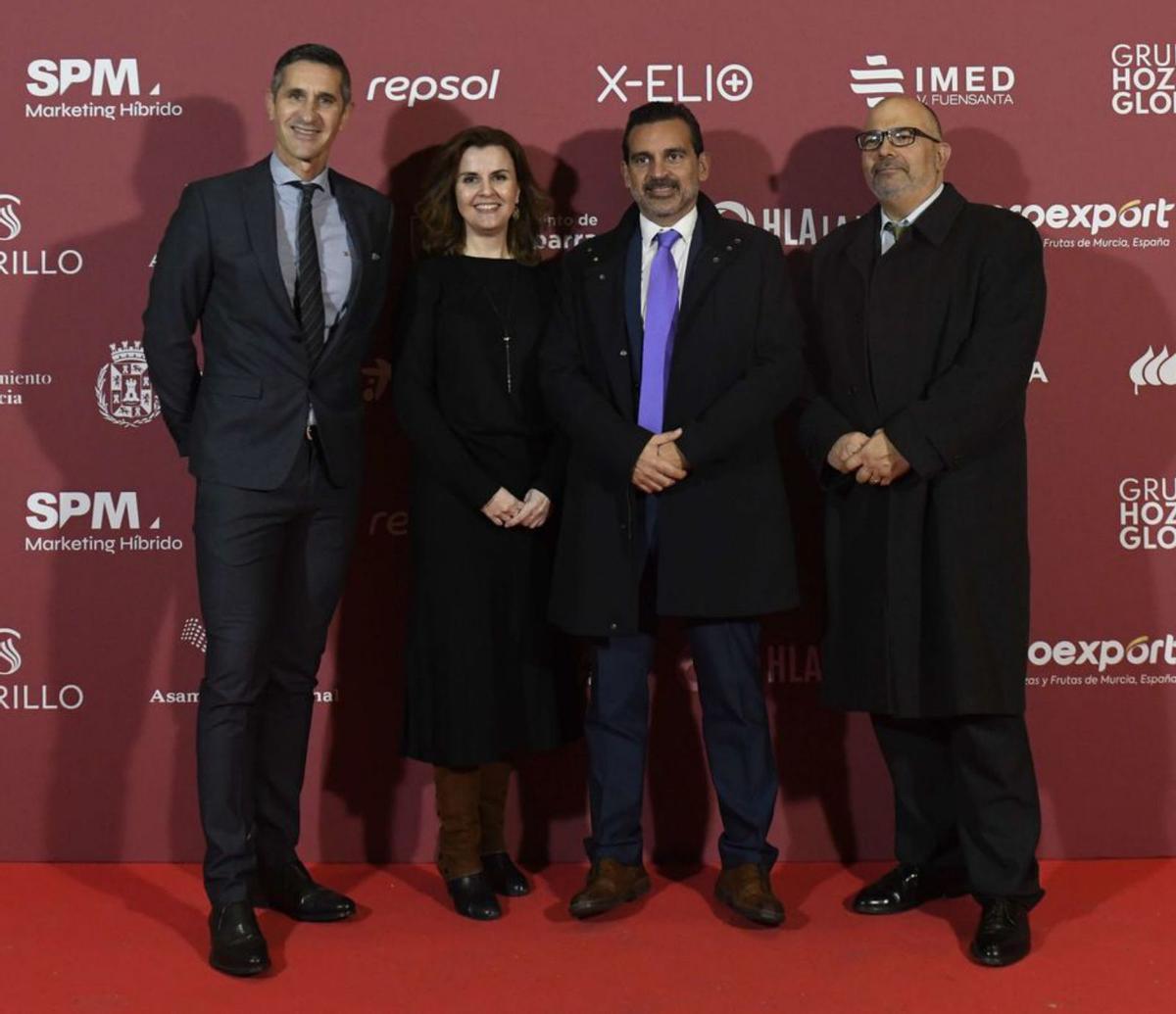 Miguel Fernández, Ana Cantero, Ángel Pallarés y Pedro Serrano acudieron a la gala en representación de Iberdrola. | ISRAEL SÁNCHEZ