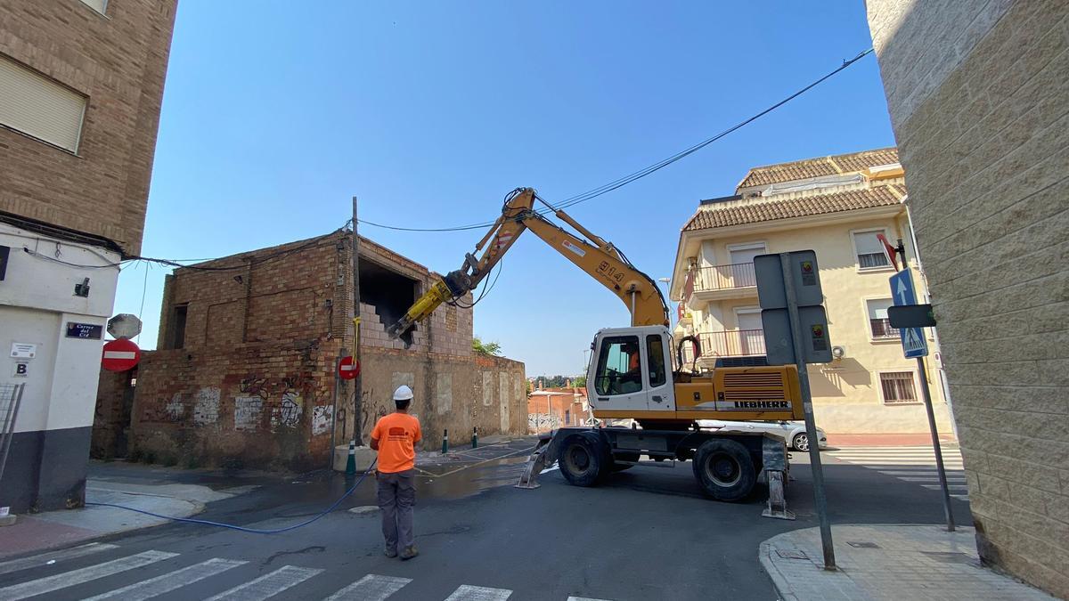 Tareas de demolición este miércoles