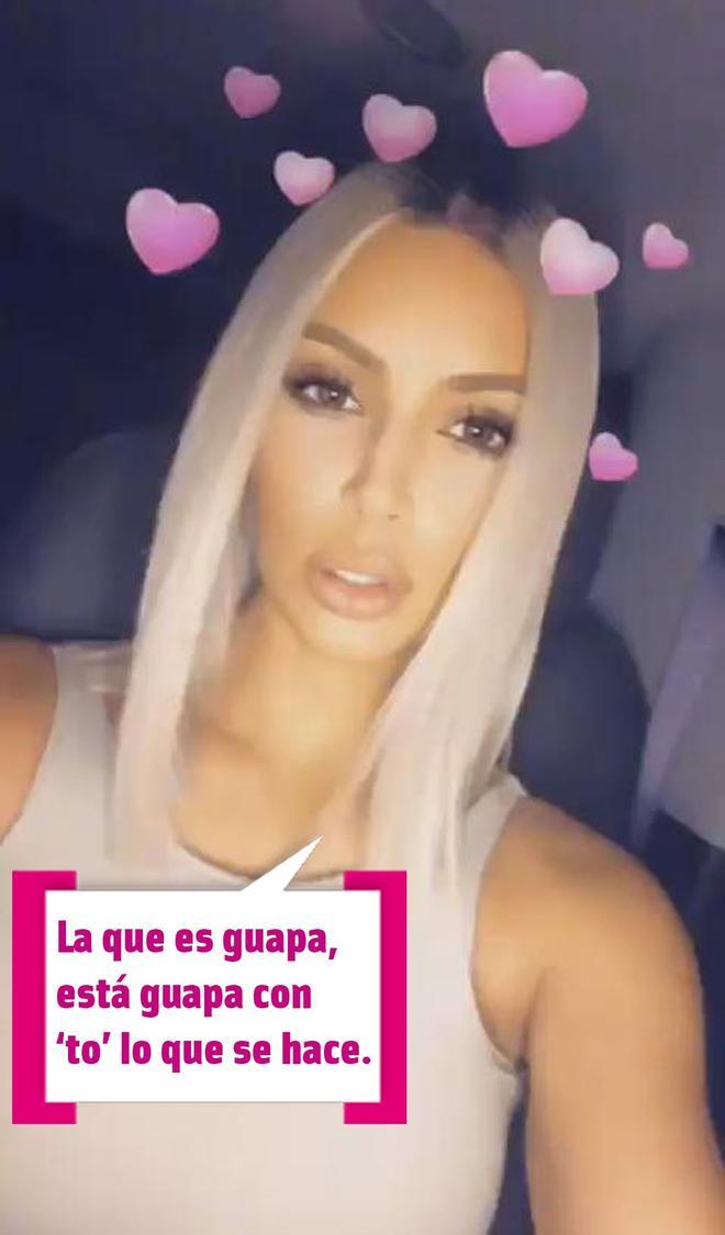 Kim Kardashian se encanta con su nuevo look