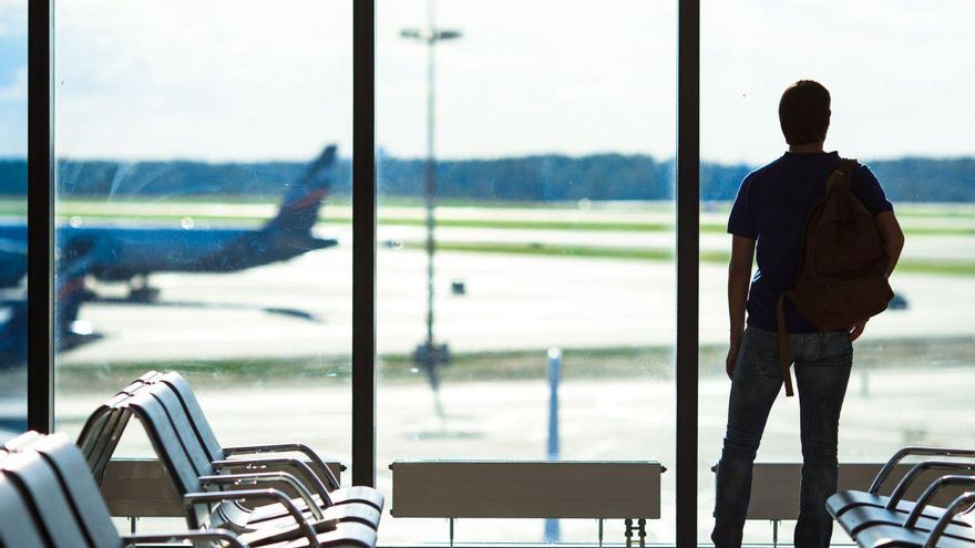 Si estás en paro debes tener esto en cuenta: viajar puede hacer que te quiten la prestación