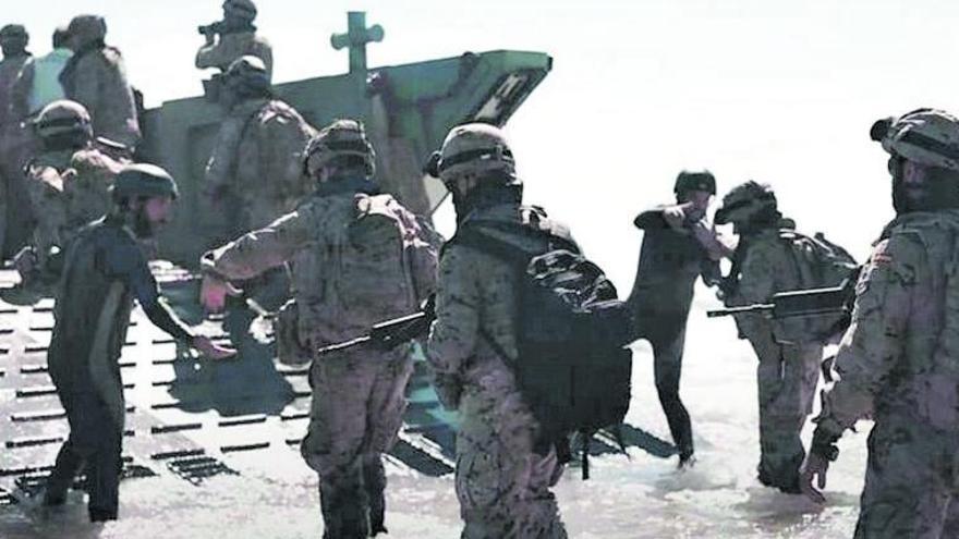 Imagen de uno de los desembarcos de soldados de la Armada durante un ejercicio.  | DEFENSA