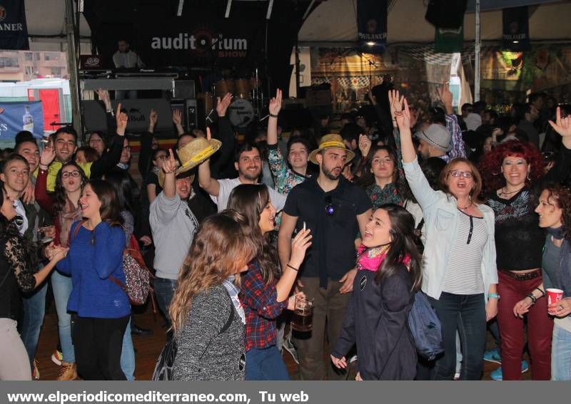 GALERÍA DE FOTOS -- Magdalena Beerfest, la carpa con más marcha