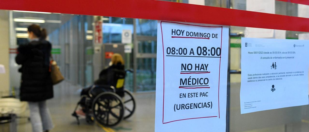 Cartel en un centro de salud de Pontevedra el pasado día 8 de enero