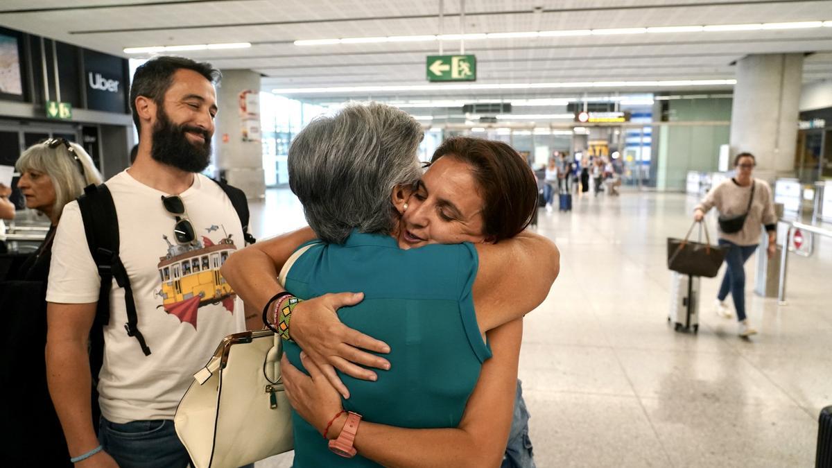 Cristina y Fran ya están en Málaga tras tener que huir de Israel