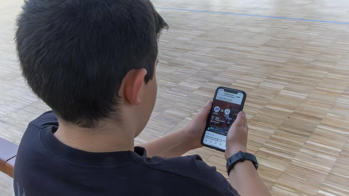 prohibir las redes sociales a menores de 16 años protege su salud mental