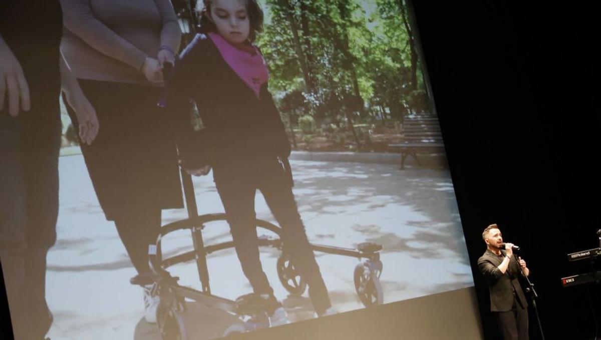 Un teatro lleno para para cumplir sueños