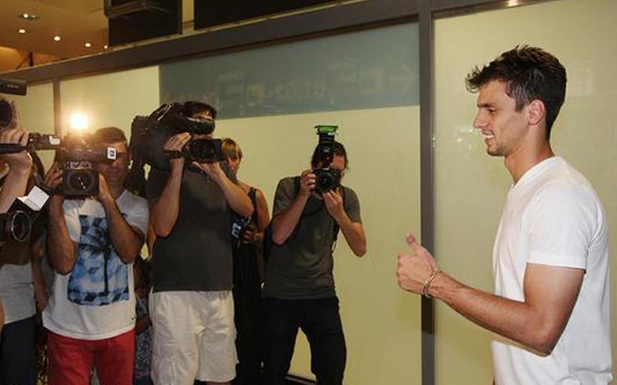 Rodrigo Caio en su llegada a Valencia