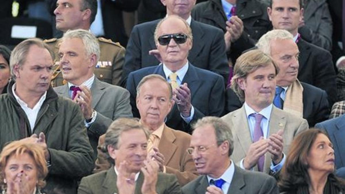 Respaldo 8 El rey Juan Carlos, en el centro, fue una de las personalidades en el estadio de La Cartuja.