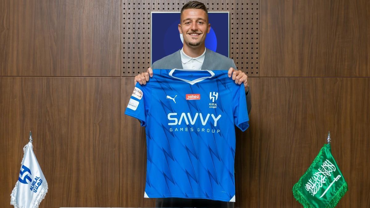 Milinkovic-Savic con la camiseta de su nuevo equipo