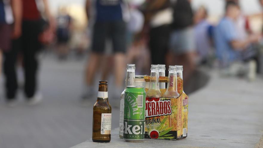 &quot;Mich stört es nicht, wenn Leute am Strand trinken&quot;: So reagiert Mallorca auf das Alkoholverbot auf der Straße