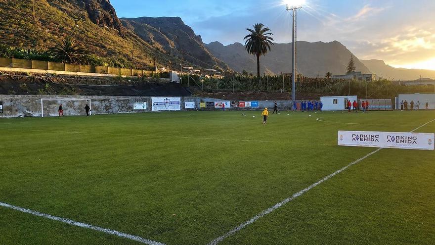 Garachico Football Clubs Demand Urgent Repairs to Deteriorating La Caleta Pitch