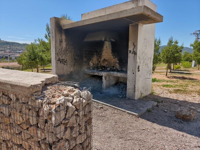 Así está una zona de paelleros de Sagunt
