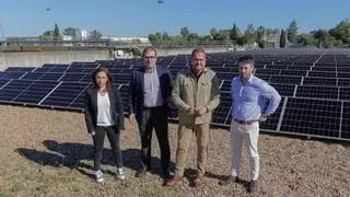 La planta depuradora de Mérida se autoabastece de energía con 665 placas solares