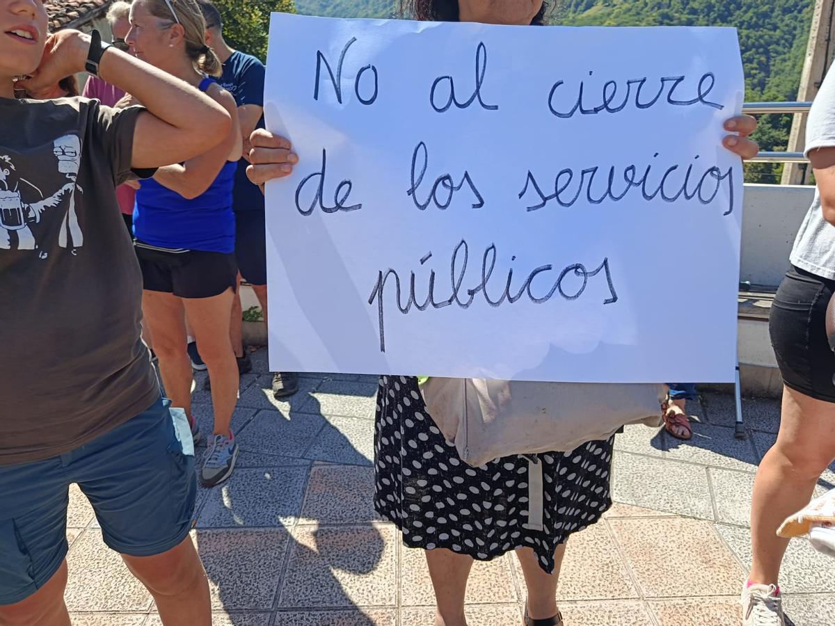 Otra pancarta