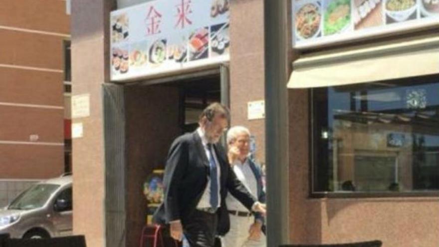 Rajoy visita Santa Pola, donde tiene plaza de registrador de la propiedad