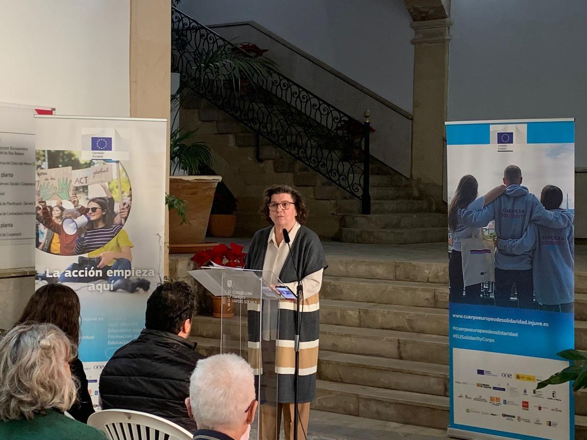 La consellera de Familias y Asuntos Sociales, Catalina Cirer, este miércoles.