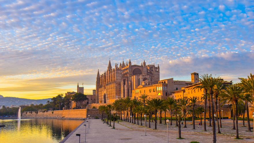 Los residentes de Baleares, los que peor se caen entre ellos, aunque los asturianos les caen aún peor